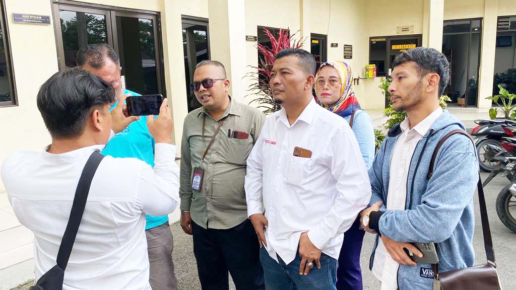 Ketua Umum (Ketum) Pengurus Besar Perkumpulan Advokat Sumatera Utara (PB-PASU) Eka Putra Zakran SH MH desak AKP SUN agar di copot dari jabatannya