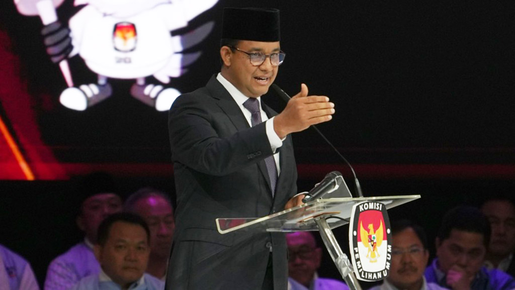 Pengamat Komunikasi Politik: Debat Pamungkas, Anies “Suro Diro Joyoningrat Lebur Dening Pangastuti”